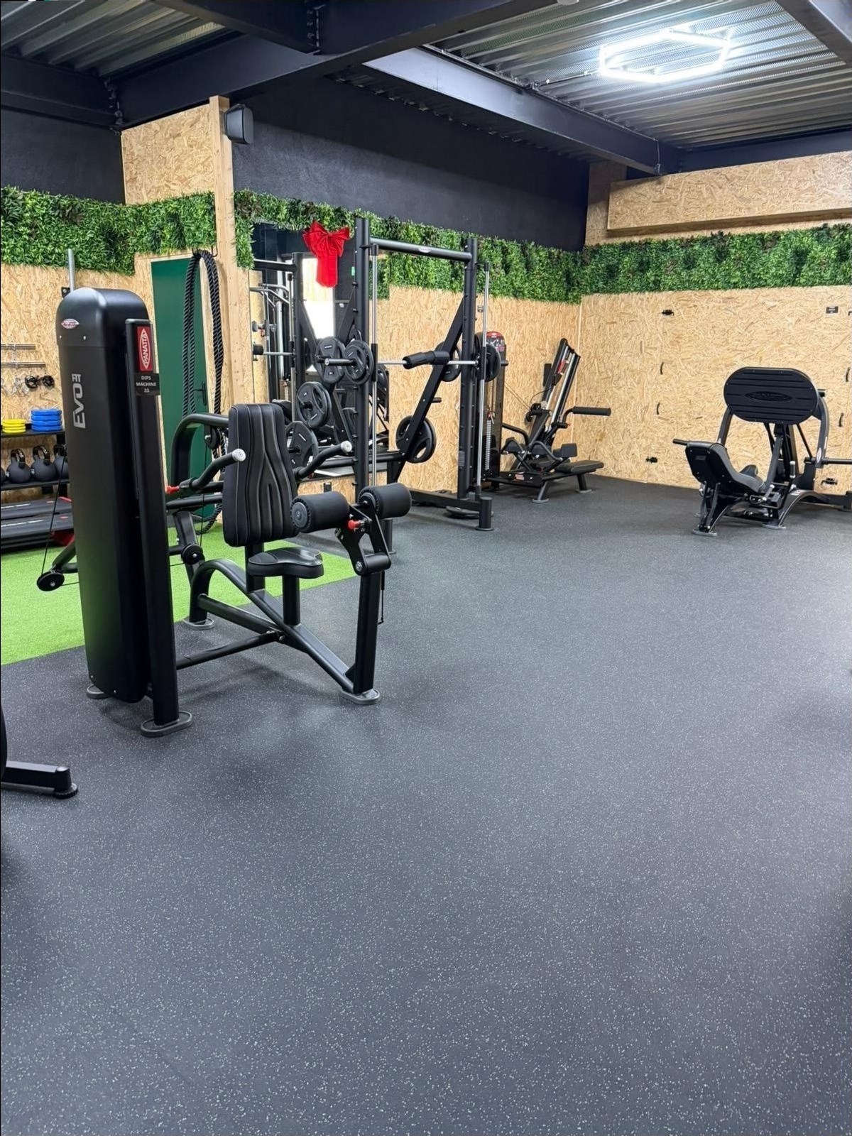 Bastian Fitness - Équipements